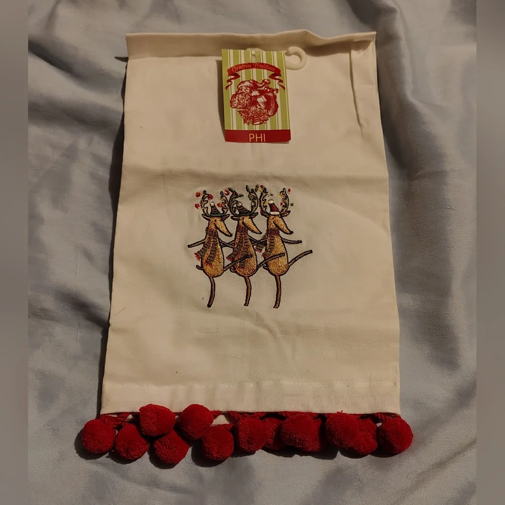 NWT White and Red Reindeer Dishcloth W/Red Pom-Poms